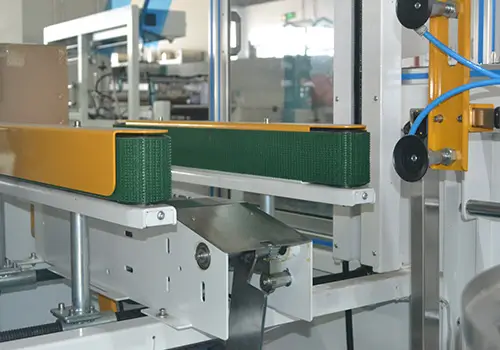 conveyor belt for case erector